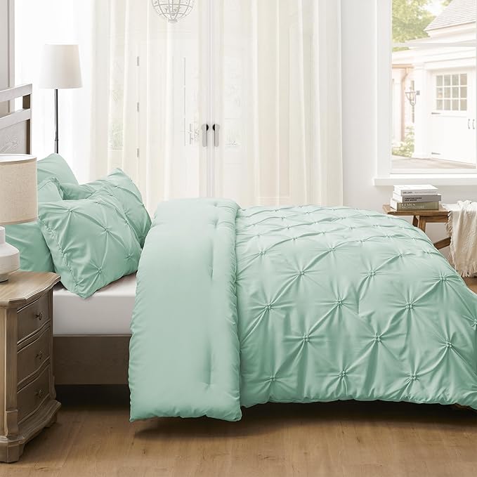 UNIKOME Queen Comforter Set Sage Green - Ultra Soft Boho Pintuck Down Alternative Bedding Set for All Seasons, 3 Pieces Lightweight Warm Pinch Pleat Bed Set with Comforter, 2 Pillowcases