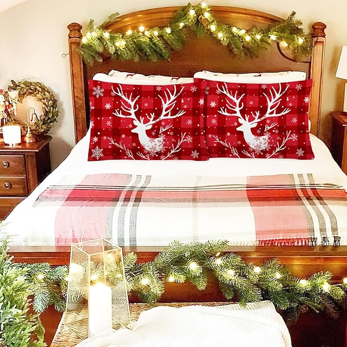YIYEA Christmas Pillow Cases Queen Size Set of 2, Ultra Soft Double Brushed Microfiber Pillowcases Queen, Christmas Bed Pillow Covers, Fade Resistant, Easy Slip-On (20"x30")