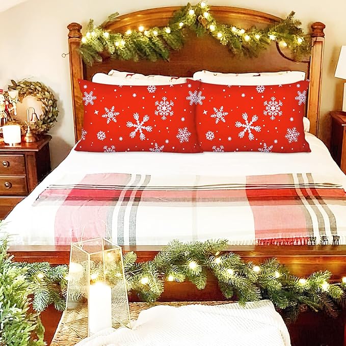 YIYEA Christmas Standard Pillow Cases Set of 2, Ultra Soft Double Brushed Microfiber Pillowcases Standard, Christmas Snowflake Bed Pillow Covers, Fade Resistant, Easy Slip-On (20"x26")