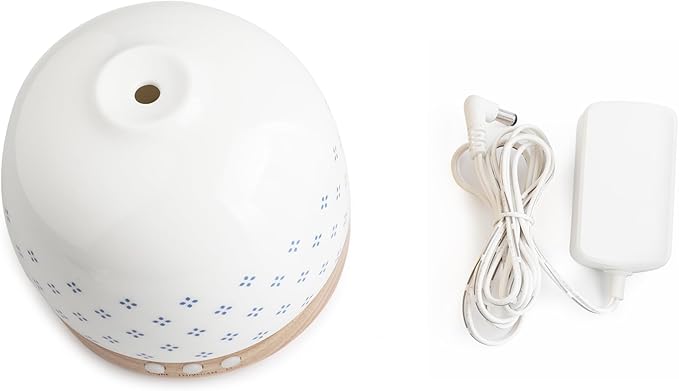 Luxurious Essential Ceramic Diffuser Round Aroma Diffuser 300ml Night Light Captivating Exquisite Blue and White Porcelain Patterned Elegance Nano Water Mist Humidifier
