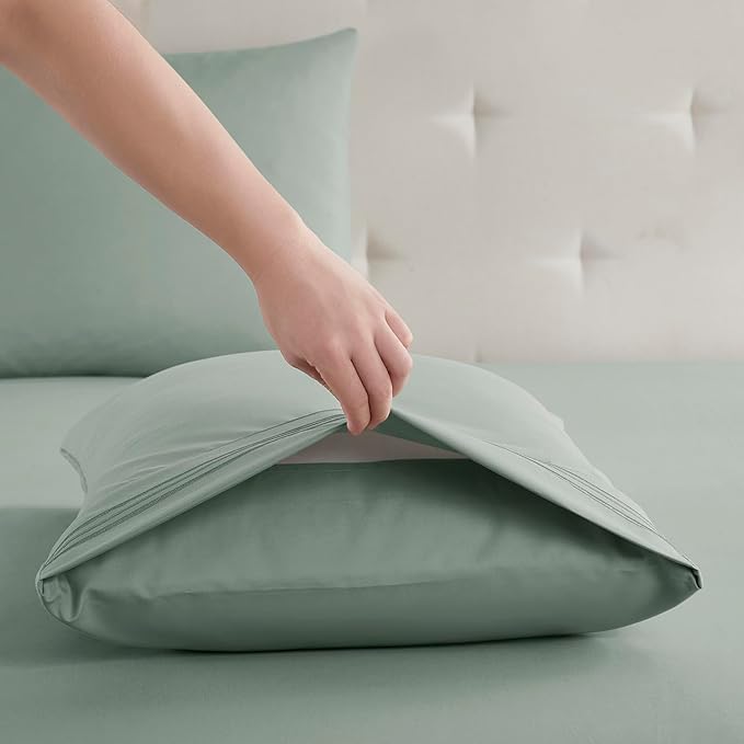 Clara Clark Bed Sheets, Premier 1800 Series Bed Sheet Set, Deep Pocket, Wrinkle, Fade, Stain Resistant, Luxury Soft Bedding Sheets & Pillowcases, Split King, Ice Green