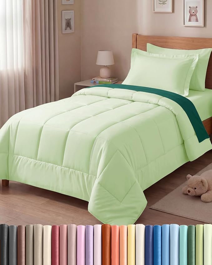 Twin Comforter Set - 5 Piece Bed in a Bag Twin Size Bed Set - Down Alternative Comforter, Flat Sheet, Fitted Sheet, Pillowcase & Sham for All Seasons - Soft, Comfy & Breathable - Light Sage/Emerald