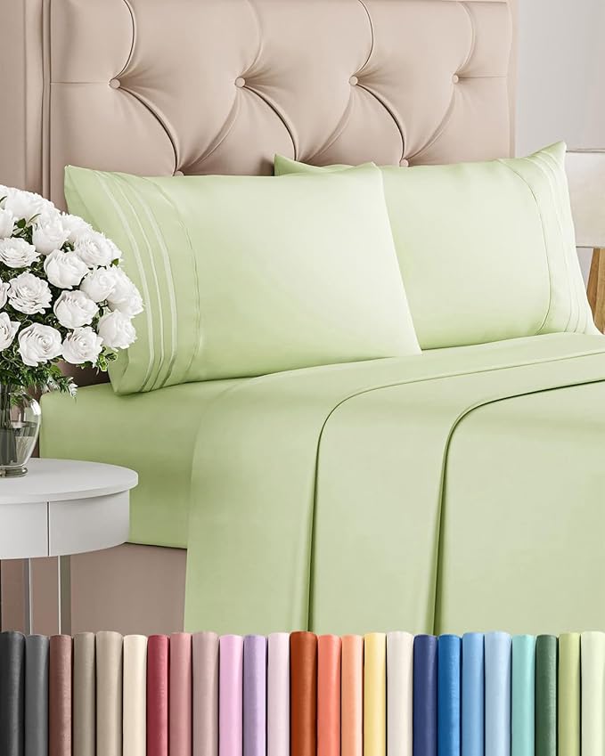 Queen Size 4 Piece Sheet Set - Comfy Breathable & Cooling Sheets - Hotel Luxury Bed Sheets for Women & Men - Deep Pockets, Easy-Fit, Soft & Wrinkle Free Sheets - Light Sage Green Oeko-Tex Bed Sheets