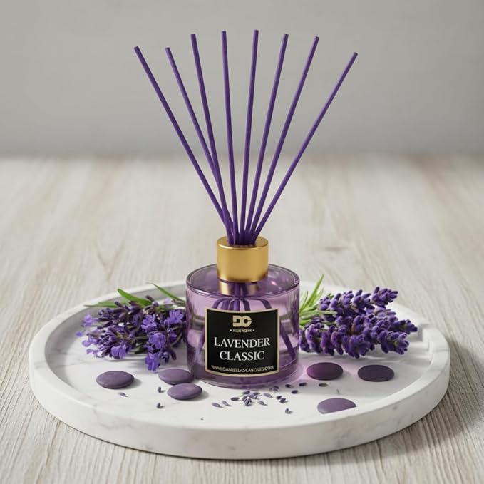 Daniella's Candles Reed Diffuser Set, Lavender Classic, Scented Diffuser with 8 Rattan Sticks, Home Fragrance, Long Lasting Oil Up to 20 Weeks