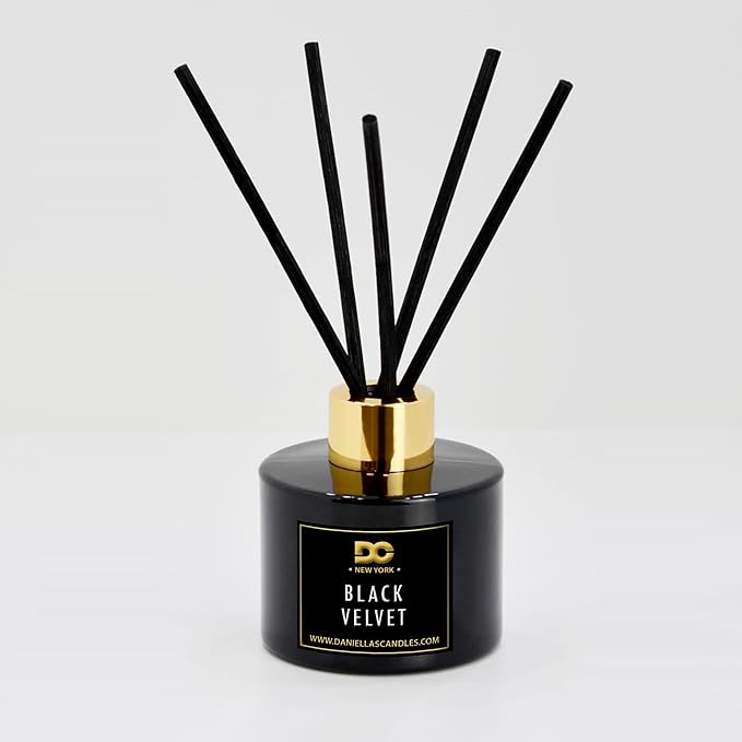 Daniella's Candles Reed Diffuser Set, Black Velvet, Scented Diffuser with 8 Rattan Sticks, Home Fragrance, Long Lasting Oil Up to 20 Weeks