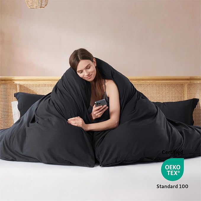 Nestl Queen Duvet Cover Set with Comforter Insert - Black 4 Piece 90x90 Duvet Cover & 2 Pillow Shams with White Quilted Down Alternative Comforter, Ultra Soft, All Season
