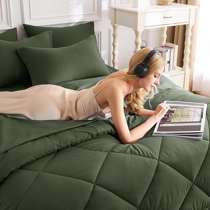 CozyLux Full Size Comforter Sets Dark Green - 7 Pieces Bed in a Bag Full, Luxury Soft Bed Set for All Seasons, Bedding Set with Down Alternative Comforter, Sheets, Pillowcases & Shams