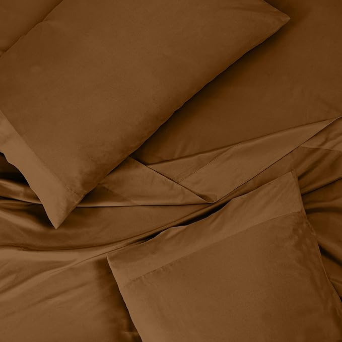 ROYALE LINENS 300 Thread Count 100% Long Staple Combed Cotton Sheet Set - 4 Piece Queen Bed Sheets - 1 Fitted, 1 Flat & 2 Pillow Cases - Soft Cool & Crisp Sheet Set (Queen, Chocolate)