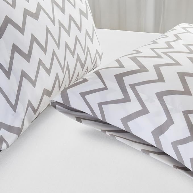 Elegant Comfort Luxury Ultra-Soft 2-Piece Pillowcase Set - 1500 Premium Hotel Quality Microfiber Double Brushed - Wrinkle Resistant, Standard/Queen, Chevron Pattern Gray