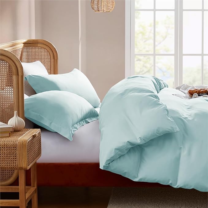 Nestl Full Duvet Cover Set with Comforter Insert - Light Blue 4 Piece 80x90 Duvet Cover & 2 Pillow Shams with White Quilted Down Alternative Comforter, Ultra Soft, All Season