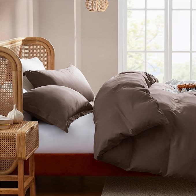 Nestl Twin Duvet Cover Set with Comforter Insert - Chocolate Brown 3 Piece 68x90 Duvet Cover & 1 Pillow Sham with White Quilted Down Alternative Comforter, Ultra Soft, All Season