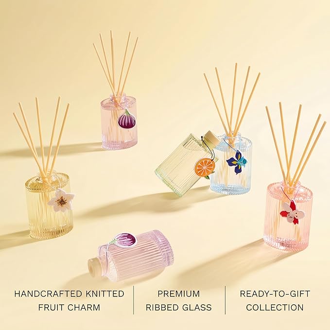COCORRÍNA Reed Diffuser Set, White Magnolia Oil Diffuser with 8 Reeds & Fruit Charm, 6.09 fl oz Long-Lasting Home Fragrance for Bathroom Bedroom Décor