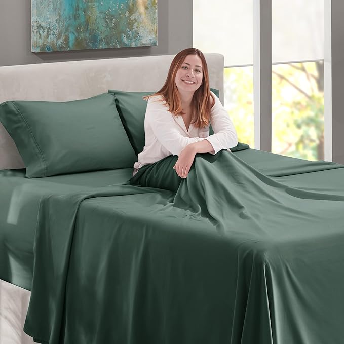 Nestl Queen Size Sheet Set, 4 Piece Extra Deep Pocket (18-24 inches), Microfiber, Cooling, Hotel Luxury, Soft, Breathable, Wrinkle-Free, Easy to Care, Forest Green