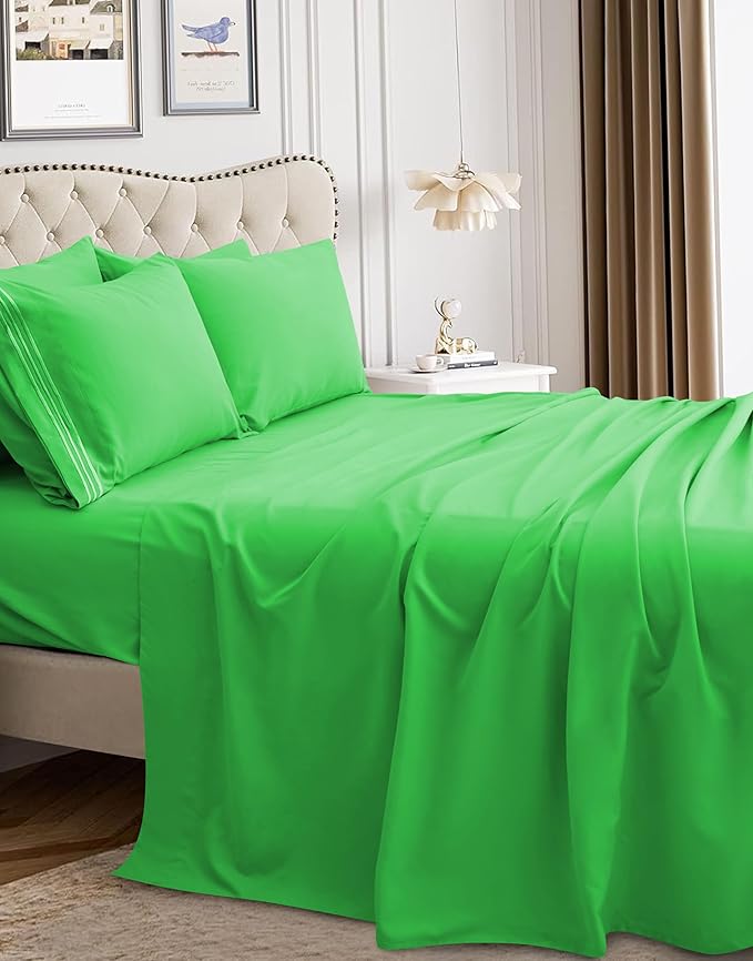 Mocassi Luxury Twin XL 4-Piece Sheet Set - 1800 Premium Hotel Quality - Easy-Fit, Wrinkle, Fade Resistant Bed Sheets and Pillowcases - All Around Elastic Fitted Sheet, Deep Pocket, Emerald Green