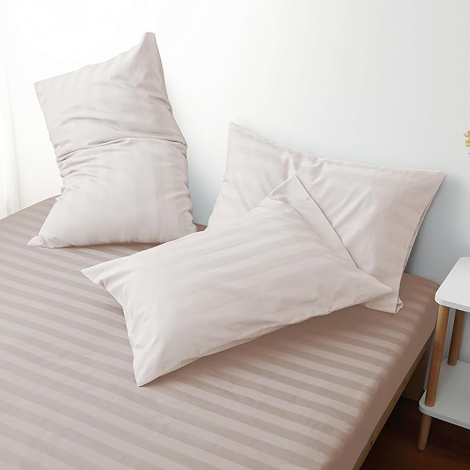 100% Egyptian Cotton Pillow Cases Set of 2, Standard Size 400 Thread Count Cooling Pillowcases, Soft and Breathable Pillow Covers with Envelope Closure, 20x26 Inches (Standard, Striped Light Beige)