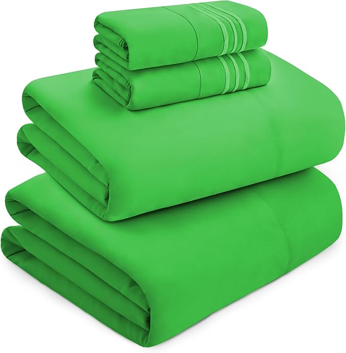 Mocassi Luxury Queen 4-Piece Sheet Set - 1800 Premium Hotel Quality - Easy-Fit, Wrinkle, Fade Resistant Bed Sheets and Pillowcases - All Around Elastic Fitted Sheet, Deep Pocket, Emerald Green