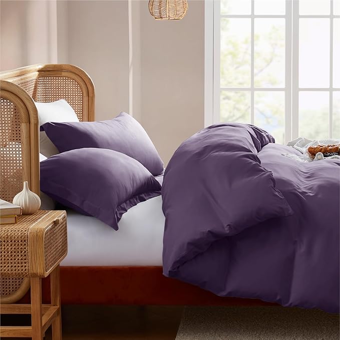 Nestl Queen Duvet Cover Set with Comforter Insert - Purple 4 Piece 90x90 Duvet Cover & 2 Pillow Shams with White Quilted Down Alternative Comforter, Ultra Soft, All Season