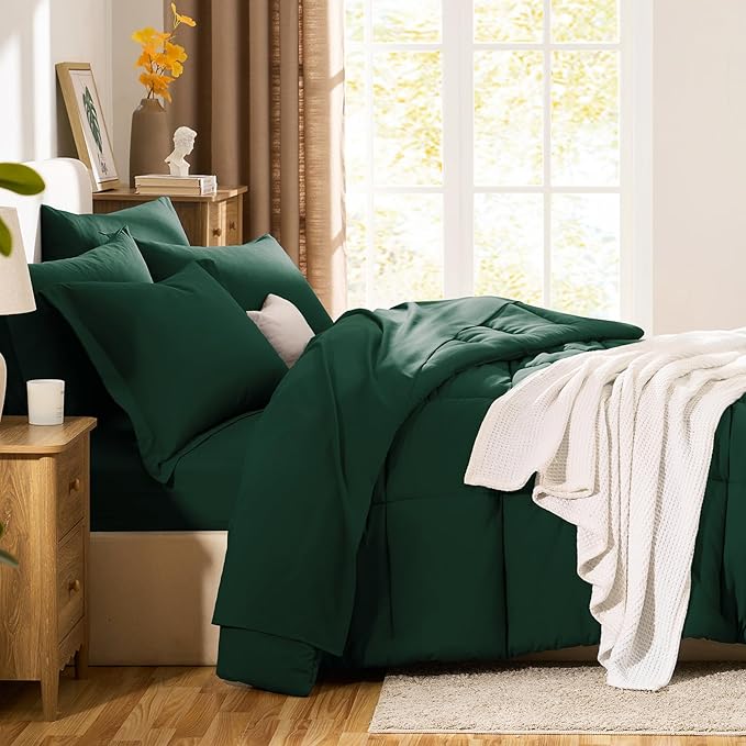 CozyLux Twin XL Comforter Set Emerald Green - 5 Pieces Twin XL Bed in a Bag Set, Soft Bedding Sets Bed Set Extra Long for All Season with Comforter, Flat Sheets, Fitted Sheet, Pillowcase &Pillow Sham