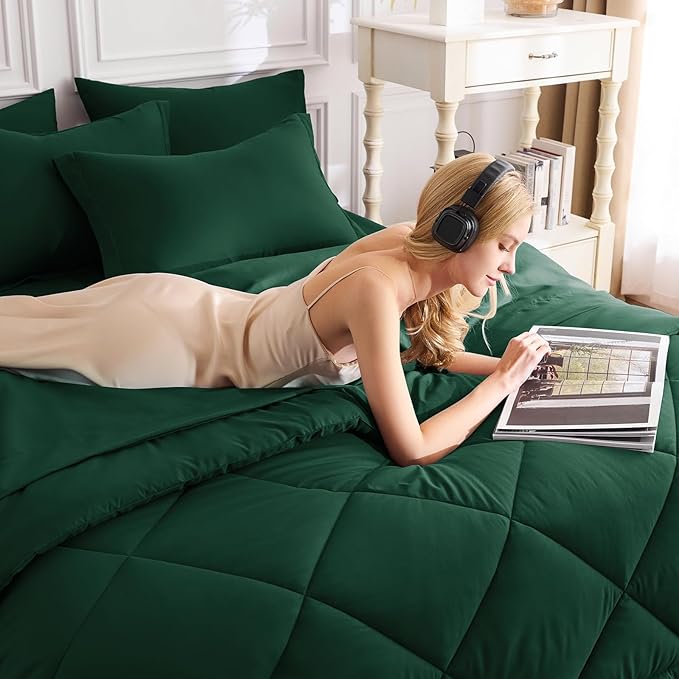 CozyLux Twin XL Comforter Set Emerald Green - 5 Pieces Twin Extra Long Bed in a Bag for College Dorm, All Season Bedding Set for Girls and Boys, Soft Bed Set with Comforter, Sheets, Pillowcase & Sham