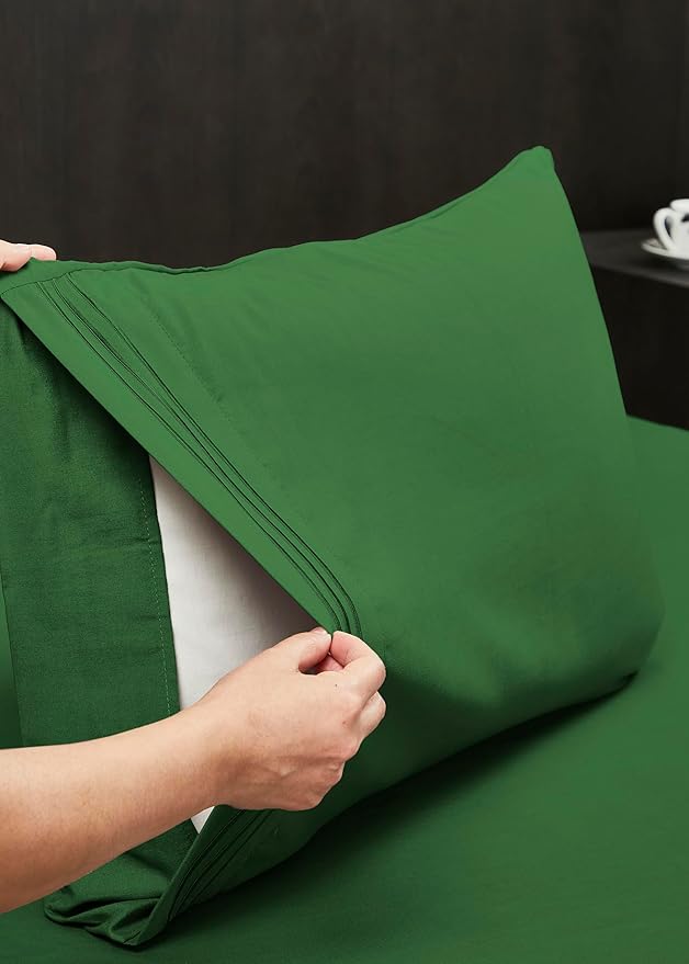 Mocassi Luxury Full 4-Piece Sheet Set - 1800 Premium Hotel Quality - Easy-Fit, Wrinkle, Fade Resistant Bed Sheets and Pillowcases - All Around Elastic Fitted Sheet, Deep Pocket, Hunter Green