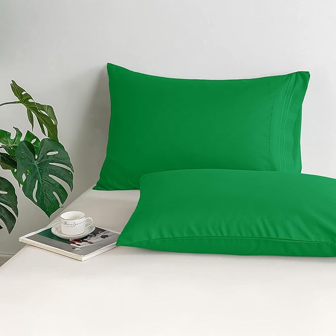 Mocassi 2-Piece Premium Standard/Queen Pillowcase Set 1800 Series Hotel Quality Microfiber - Soft and Breathable with 3-Line Embroidery Wrinkle and Stain Resistant, Easy Care, 20" x 30", Royal Green