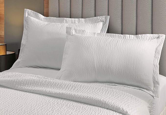 Courtyard by Marriott Hotel Down Alternative Eco Pillow - Soft, Eco-Friendly Pillow with 100% Recycled Fill - Exclusively for Courtyard - King (20" x 36")