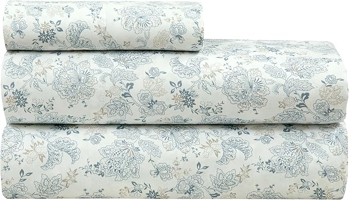 ROYALE LINENS 300 Thread Count 100% Long Staple Combed Cotton Sheet Set - 4 Piece King Bed Sheets - 1 Fitted, 1 Flat & 2 Pillow Cases - Soft Cool & Crisp Sheet Set (King, Tossed Floral,Dusty Blue)