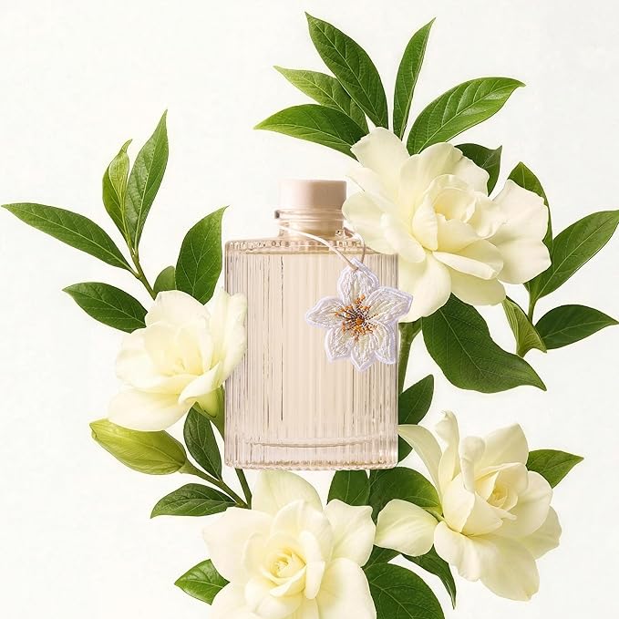 COCORRÍNA Reed Diffuser Set, White Magnolia Oil Diffuser with 8 Reeds & Fruit Charm, 6.09 fl oz Long-Lasting Home Fragrance for Bathroom Bedroom Décor