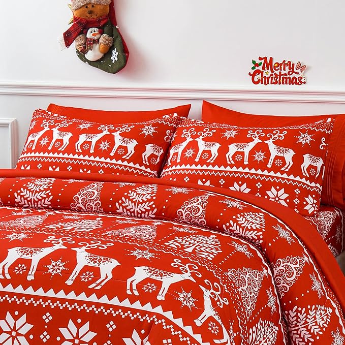 YIYEA Christmas Pillow Cases Queen Size Set of 2, Ultra Soft Double Brushed Microfiber Pillowcases Queen, Christmas Bed Pillow Covers, Fade Resistant, Easy Slip-On (20"x30")