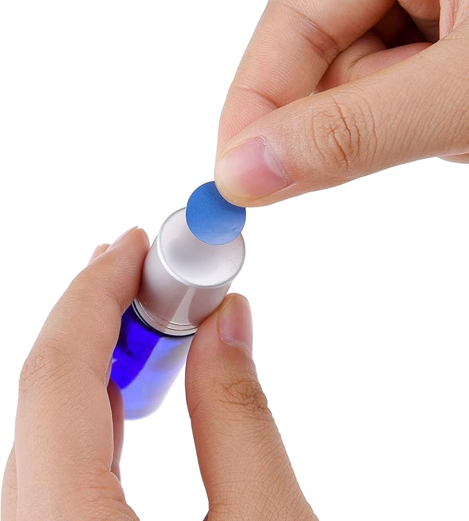 Kare & Kind Essential Oil Bottle Sticker Kit - Includes: 975x Essential Oil Bottle Labels (in 4 Different Sizes), 1x Metal Tool for Opening/Sealing Essential Oil Bottles and 1x Pen for Label Writing
