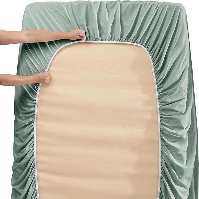 Nestl King Size Sheet Set, 4 Piece Extra Deep Pocket (18-24 inches), Microfiber, Hotel Luxury, Soft, Breathable, Wrinkle-Free, Easy to Care, Sage Green New
