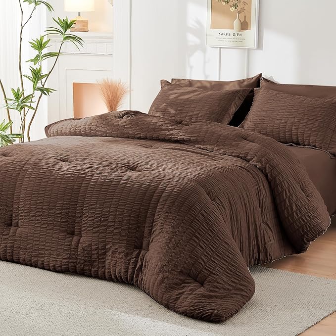 HYMOKEGE Dark Brown King Size Comforter Set Seersucker 7 Pieces, All Season Luxury Bed in a Bag for Bedroom, Bedding Set with Comforter, Sheets, Pillowcases & Shams