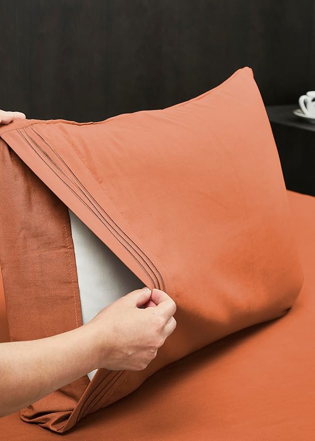 Mocassi Pillowcases 1800 Premium Hotel Quality - Easy Care, Smooth Weave, Wrinkle and Stain Resistant, Easy Slip-On, 2-Piece Set, Standard/Queen Pillowcase, Coral