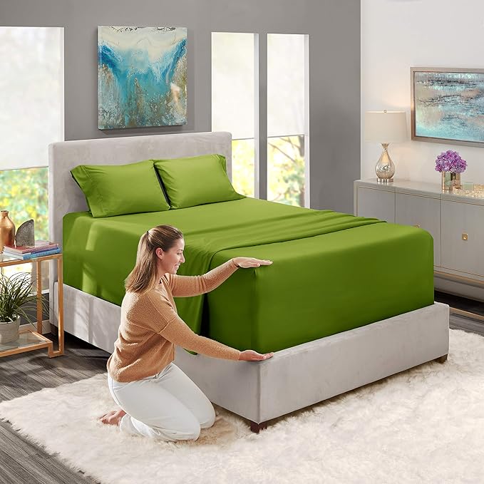 Nestl King Size Sheet Set, 4 Piece Extra Deep Pocket (18-24 inches), Microfiber, Hotel Luxury, Soft, Breathable, Wrinkle-Free, Easy to Care, Calla Green