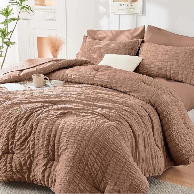 HYMOKEGE Mocha Mousse Full Size Comforter Sets Seersucker 7 Pieces, All Season Luxury Bed in a Bag for Bedroom, Bedding Set with Comforter, Sheets, Pillowcases & Shams
