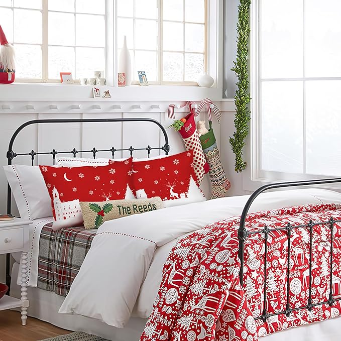 YIYEA Christmas King Size Pillow Cases Set of 2, Ultra Soft Double Brushed Microfiber Pillowcases King, Christmas Bed Pillow Covers, Fade Resistant, Easy Slip-On (20"x36")