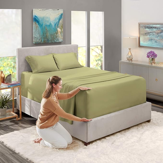 Nestl California King Size Sheet Set, 4 Piece Extra Deep Pocket (18-24 inches), Microfiber, Hotel Luxury, Soft, Breathable, Wrinkle-Free, Easy to Care, Sage Green