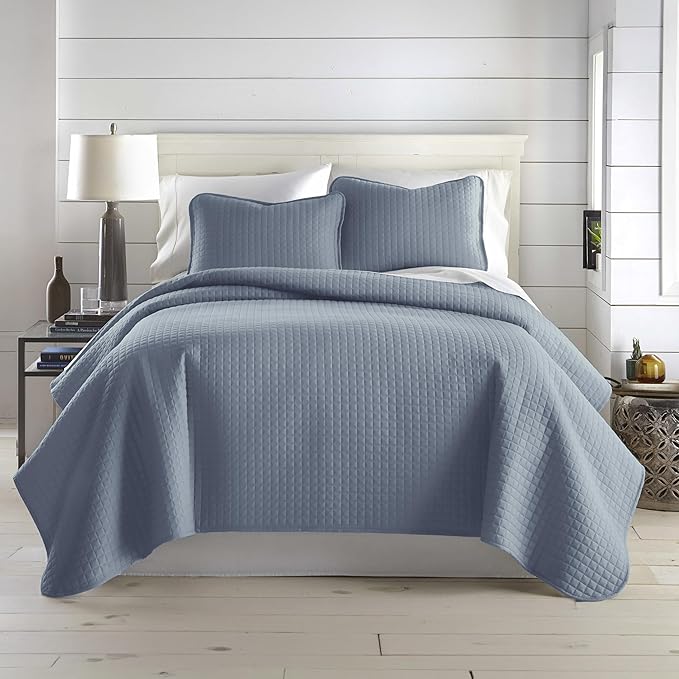 Southshore Fine Living, Inc. Oversized King Quilt Set, Blue Bedspread King California Comforter with 2 Matching Pillow Shams, Microfiber Coverlet Set, Oversized King Size Quilt, Slate Blue Bedding