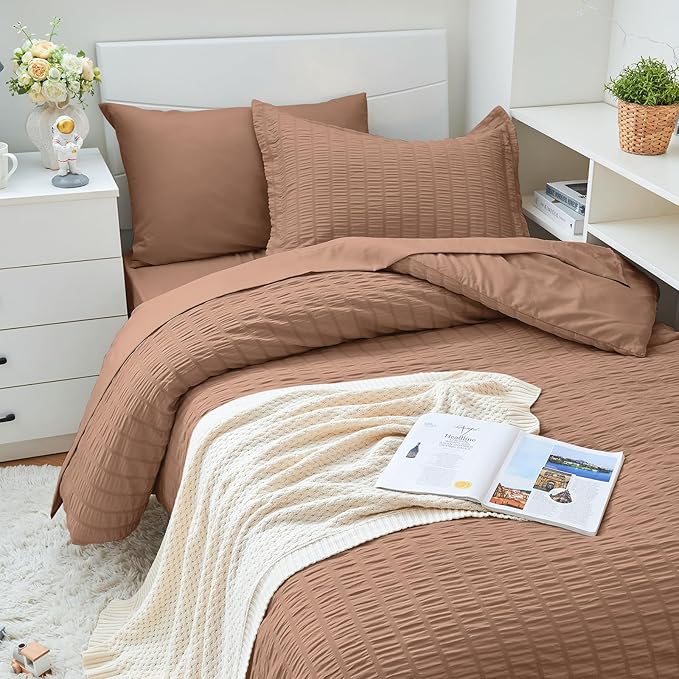 HYMOKEGE Mocha Mousse Twin XL Comforter Set Seersucker 5 Pieces, All Season Luxury Bed in a Bag for Bedroom, Bedding Set with Comforter, Sheets, Pillowcase & Sham