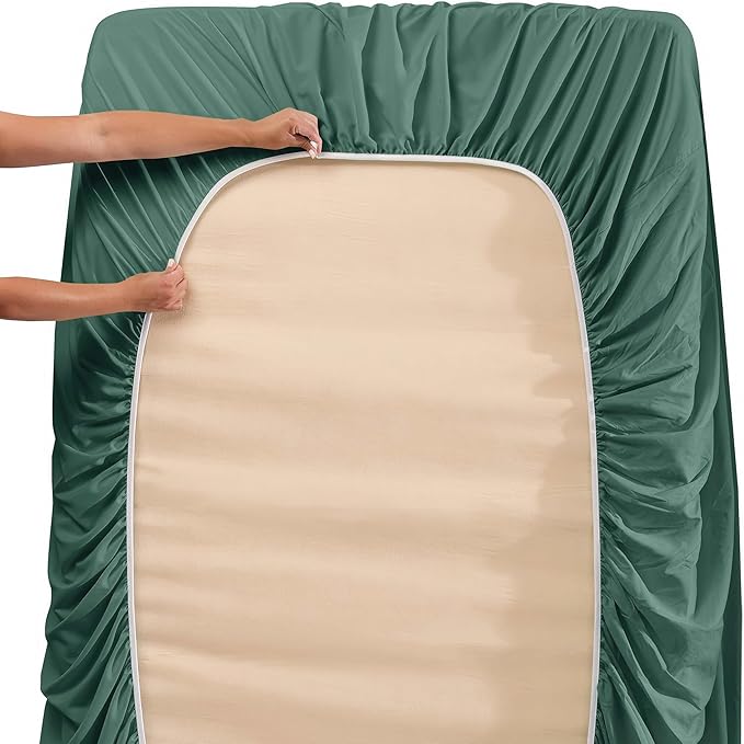 Nestl Queen Size Sheet Set, 4 Piece Extra Deep Pocket (18-24 inches), Microfiber, Cooling, Hotel Luxury, Soft, Breathable, Wrinkle-Free, Easy to Care, Forest Green