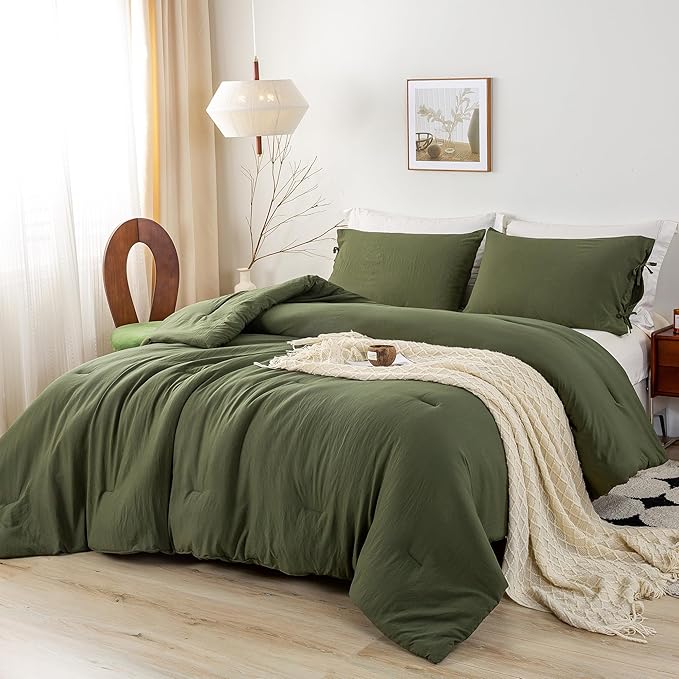 Ultra-Soft King Size Comforter Sets - Cozy Polycotton Fabric - 1 Fluffy Down Alternative Comforter & 2 Pillowcase - All Season Lightweight but Warm Comfy Bed Blanket Quilt Dark Olive Green