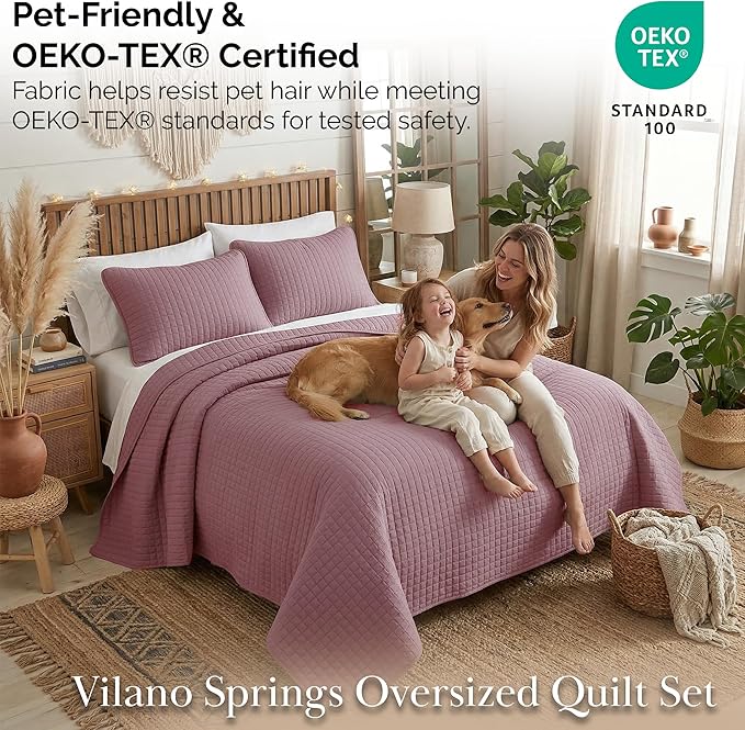 Southshore Fine Living, Inc. Oversized King Quilt Set, Lavender Quilt Bedspread King/California with 2 Matching Pillow Shams, Machine Washable Bedding, Soft & Cozy Coverlet, Lavender
