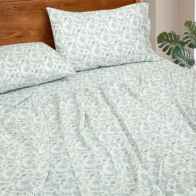 ROYALE LINENS 300 Thread Count 100% Long Staple Combed Cotton Sheet Set - 4 Piece King Bed Sheets - 1 Fitted, 1 Flat & 2 Pillow Cases - Soft Cool & Crisp Sheet Set (King, Tossed Floral,Dusty Blue)