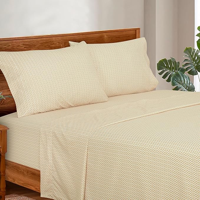 ROYALE LINENS 4 Piece King Sheets Set - Soft Brushed 1800 Microfiber Bedding - 1 Fitted and 1 Flat Sheet, 2 Pillow Cases - Wrinkle Free & Fade Resistant - Hotel Luxury Bed Sheets Set (Clay, King)
