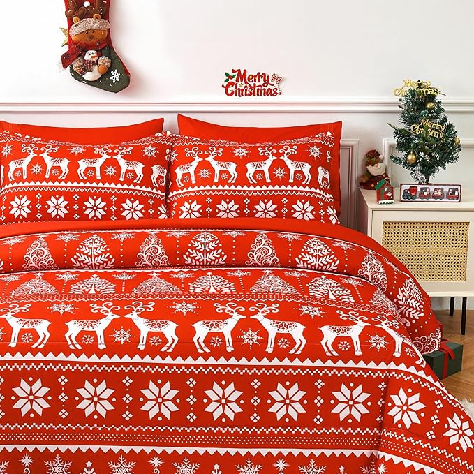 YIYEA Christmas Pillow Cases Queen Size Set of 2, Ultra Soft Double Brushed Microfiber Pillowcases Queen, Christmas Bed Pillow Covers, Fade Resistant, Easy Slip-On (20"x30")